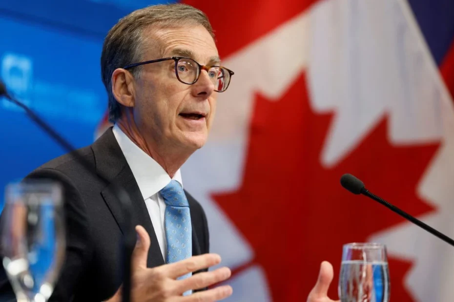 Former Bank of Canada governor says there is a 30% chance Canada could fall into a recession