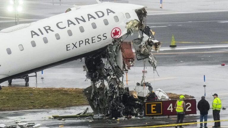 Accident mortel d’Air Canada à New York : un pilote québécois de 30 ans parmi les victimes