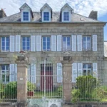 Formé au Japon, ce Breton fait partie des rares en France à bâtir des maisons selon cette méthode