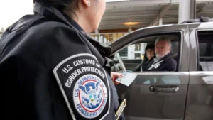 Frontière Canada États Unis tout ce que les Québécois doivent connaître avant de voyager