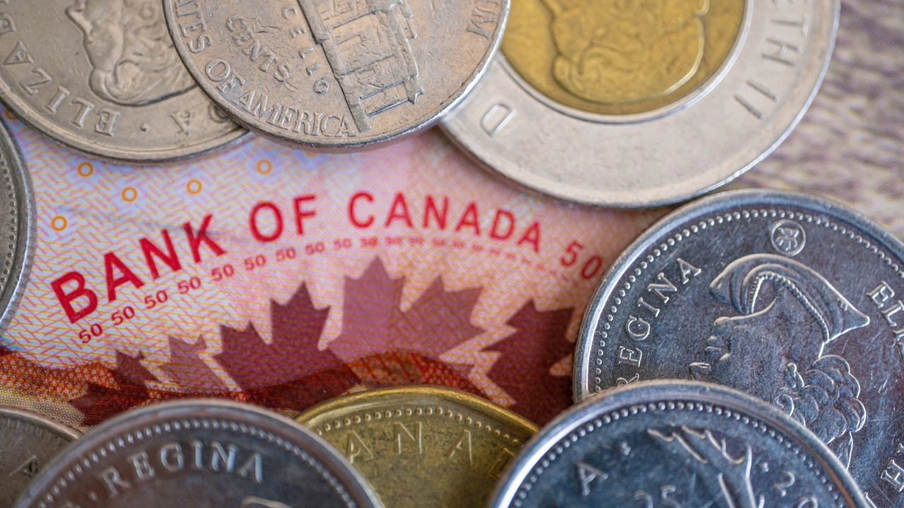 Le salaire minimum au Québec augmentera bientôt : comparaison avec le reste du Canada