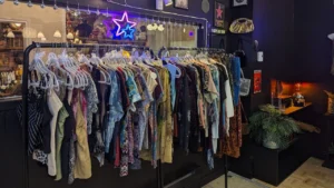 Près de Montréal, une friperie vend des habits à prix mini, de 0,50 $ à 2 $ : mes meilleures trouvailles