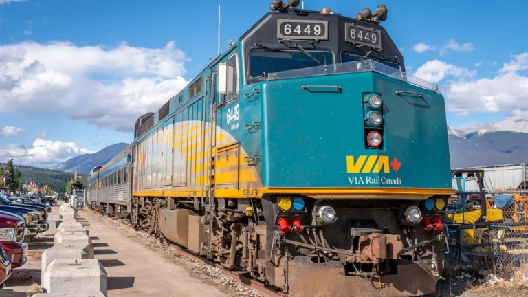 VIA Rail recrute à Montréal avec un secondaire 5 et propose un salaire de 34,36 $/h