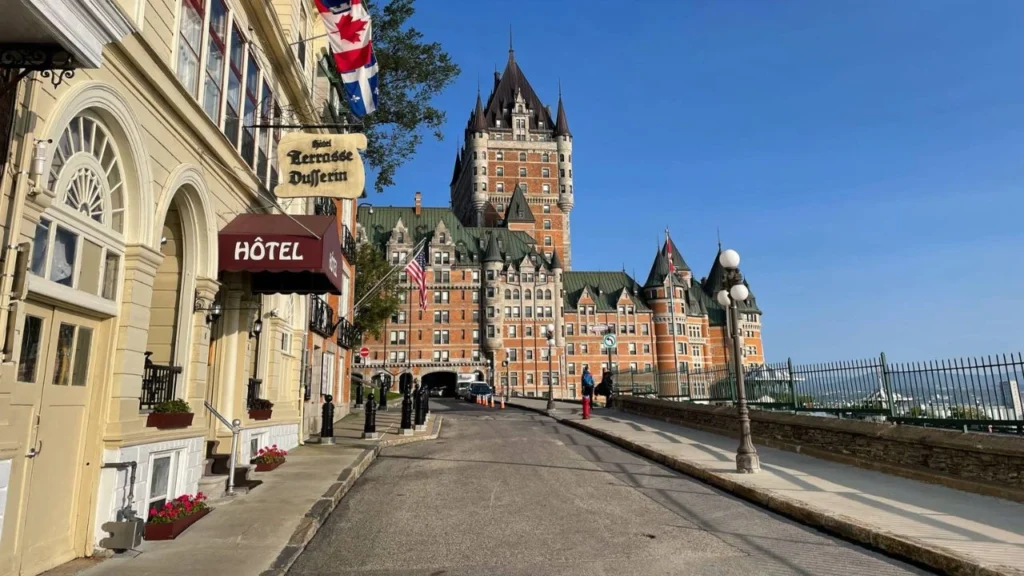 Château Frontenac et vues de la terrasse Dufferin : visite autoguidée