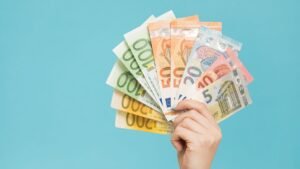 Des paiements de prestations gouvernementales arrivent ce jeudi pour certains Canadiens