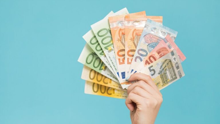 Des paiements de prestations gouvernementales arrivent ce jeudi pour certains Canadiens