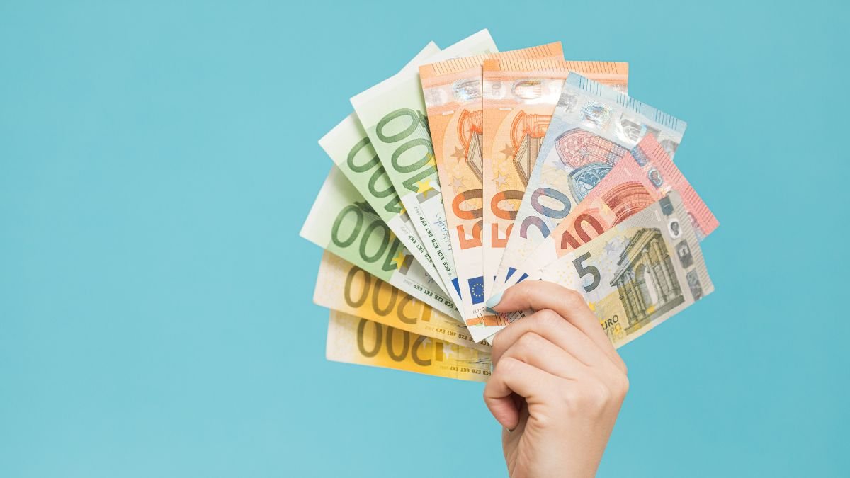 Des paiements de prestations gouvernementales arrivent ce jeudi pour certains Canadiens