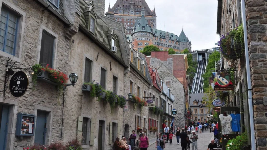 Exploration des attractions du Vieux-Québec : visite à pied du patrimoine mondial de l’UNESCO