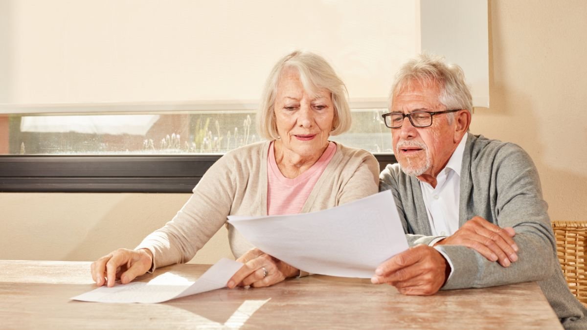 Early Retirees Face OAS Clawback Risk as 2026 Threshold Is Set